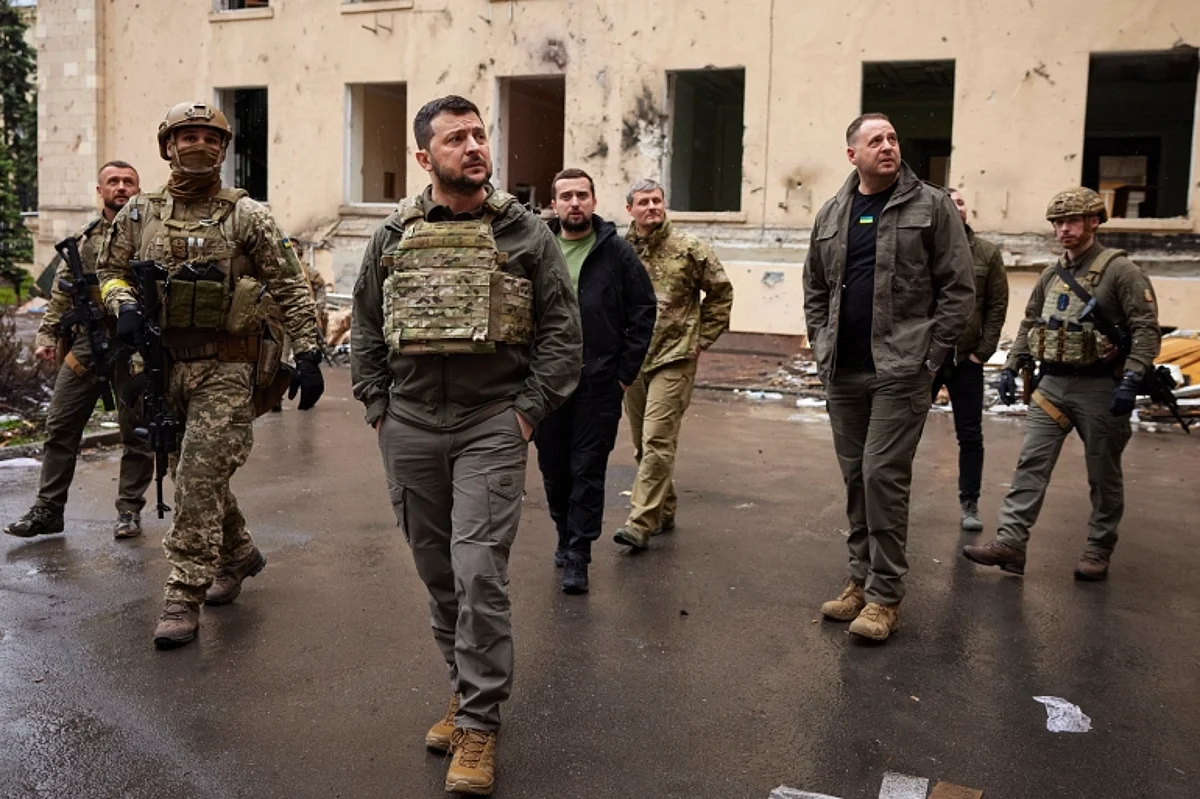 В.Зеленский анх удаа фронтын шугамд ажиллав