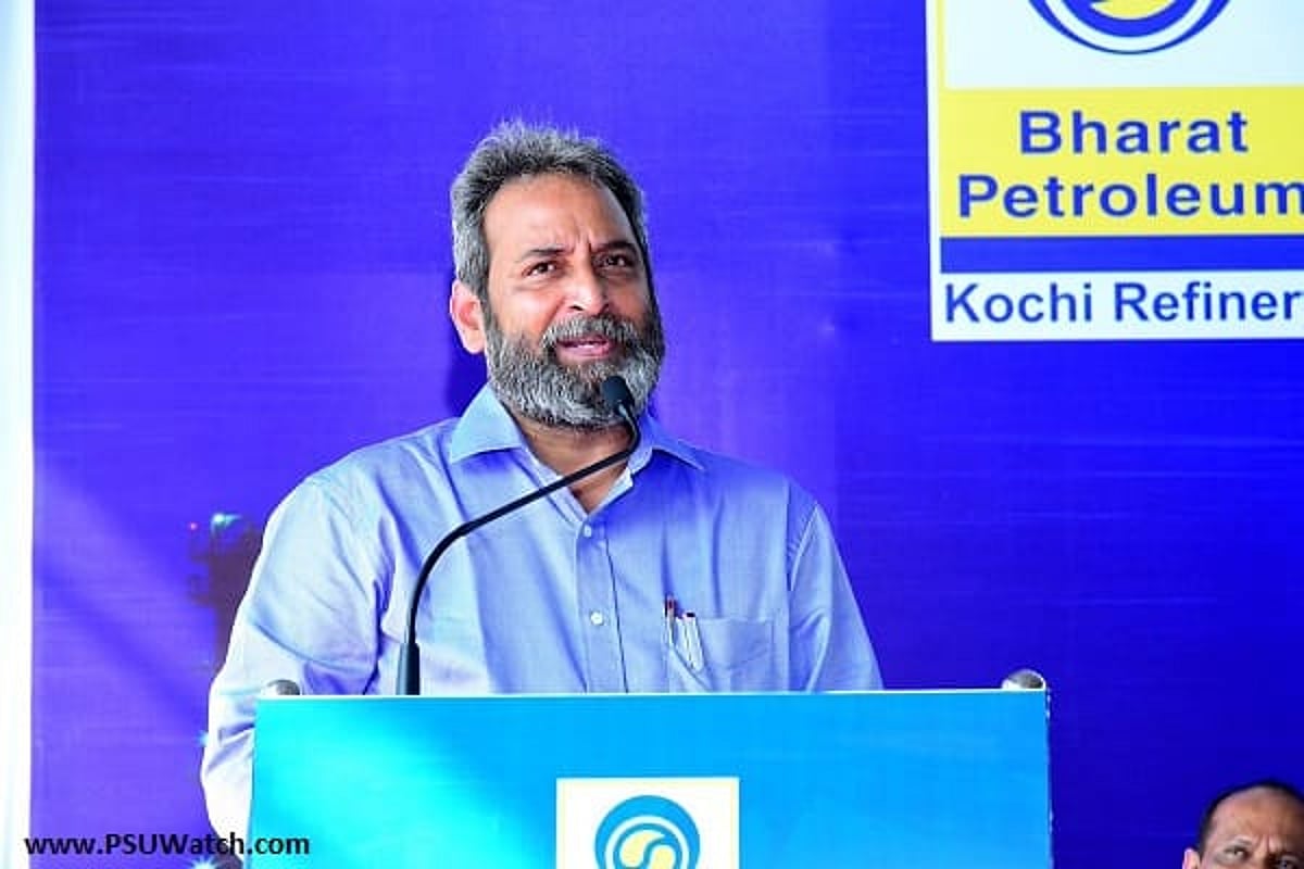 K Padmakar takes additional charge as BPCL CMD as D Rajkumar retires