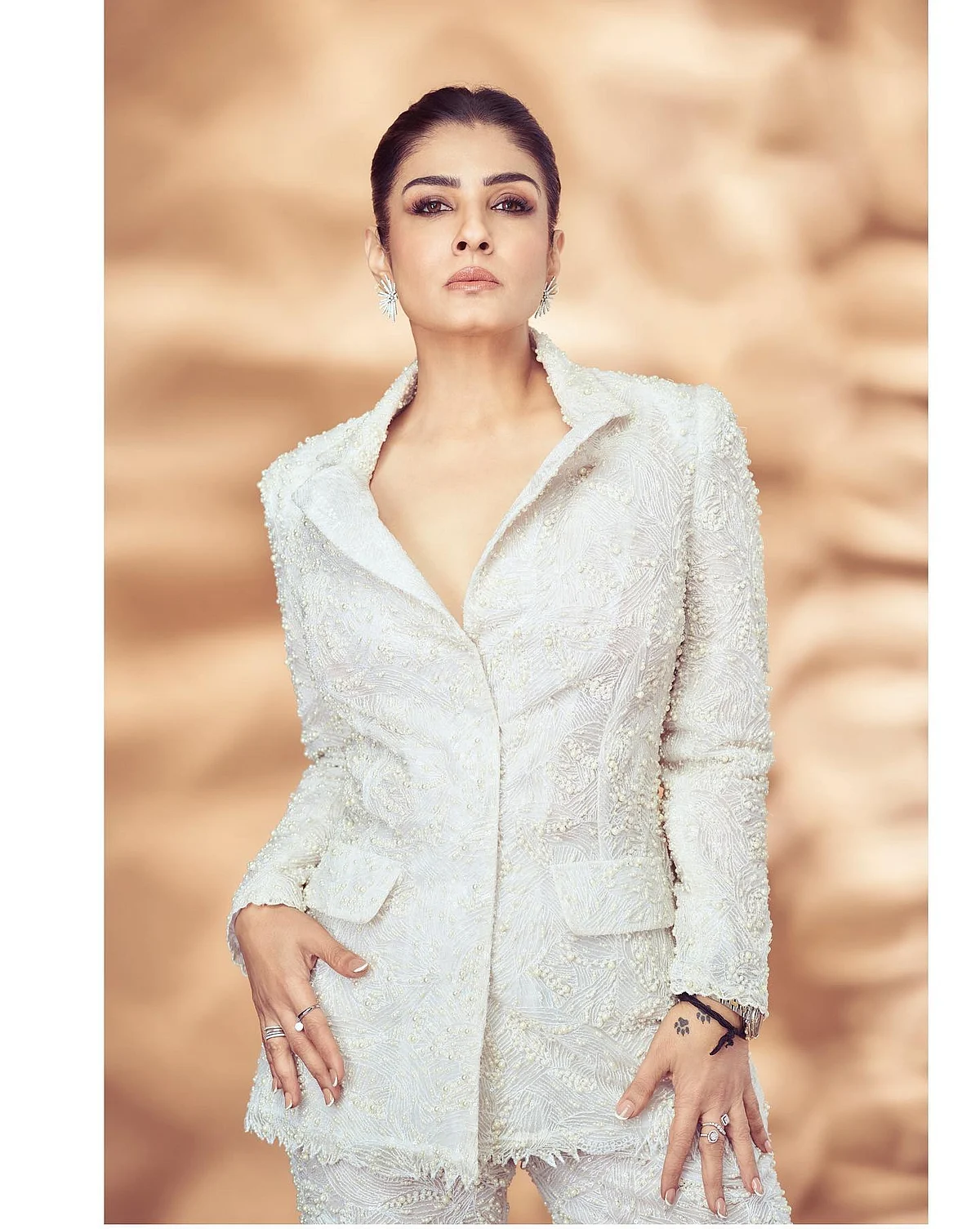officialraveenatandon 1683614181 3098702799701397230 2256307028