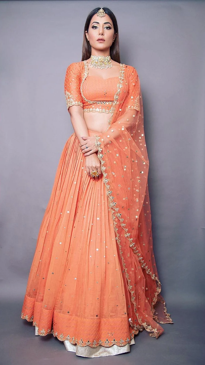 realhinakhan157139924121573756574879410074315071119