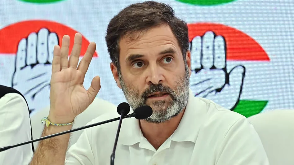 665f1fea9e0b5 rahul gandhi 043835808