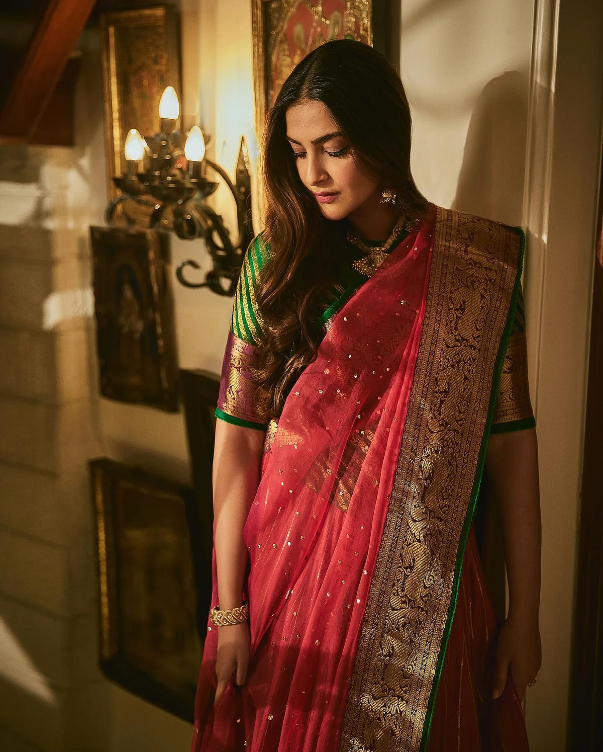 sonamkapoor1665721939294861180344998648554089228