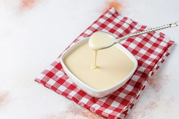 homemade sweet condensed milk 114579 15773