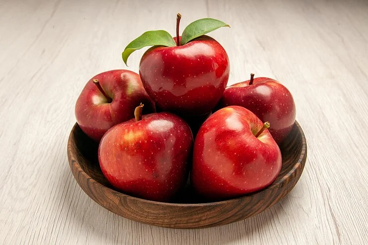 Apple 4