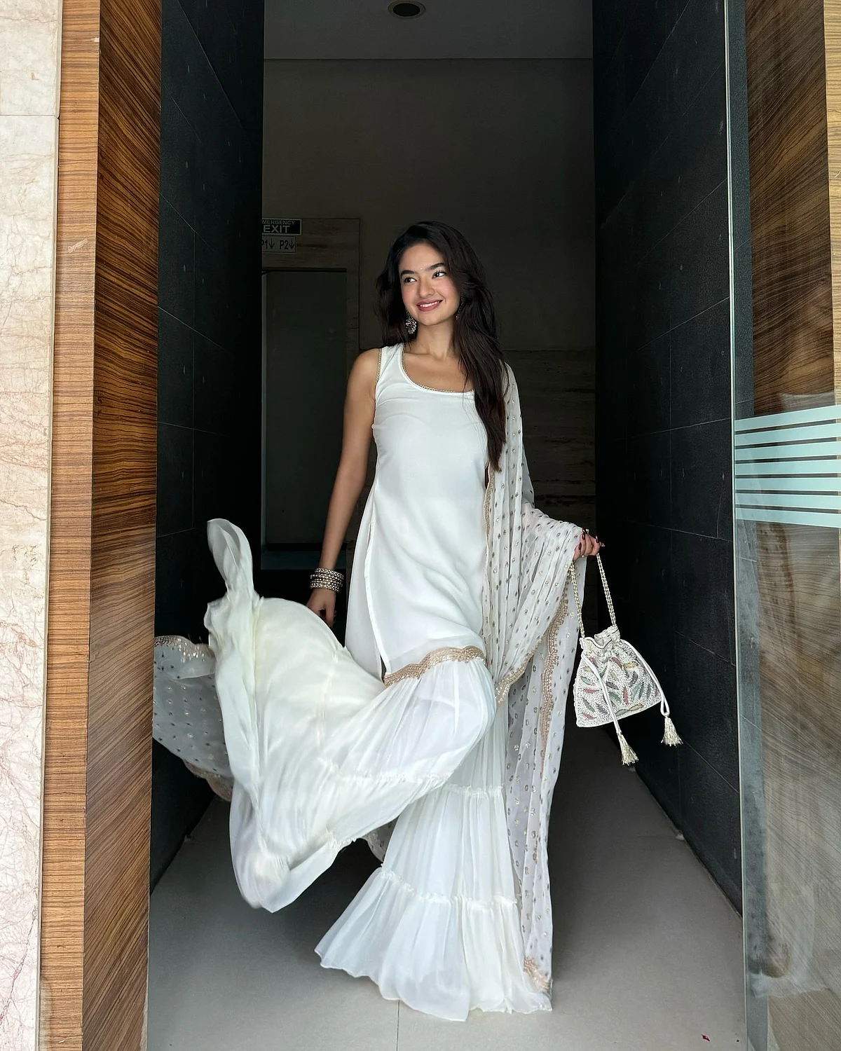 anushkasen0408172949850834836084326355412141640808634