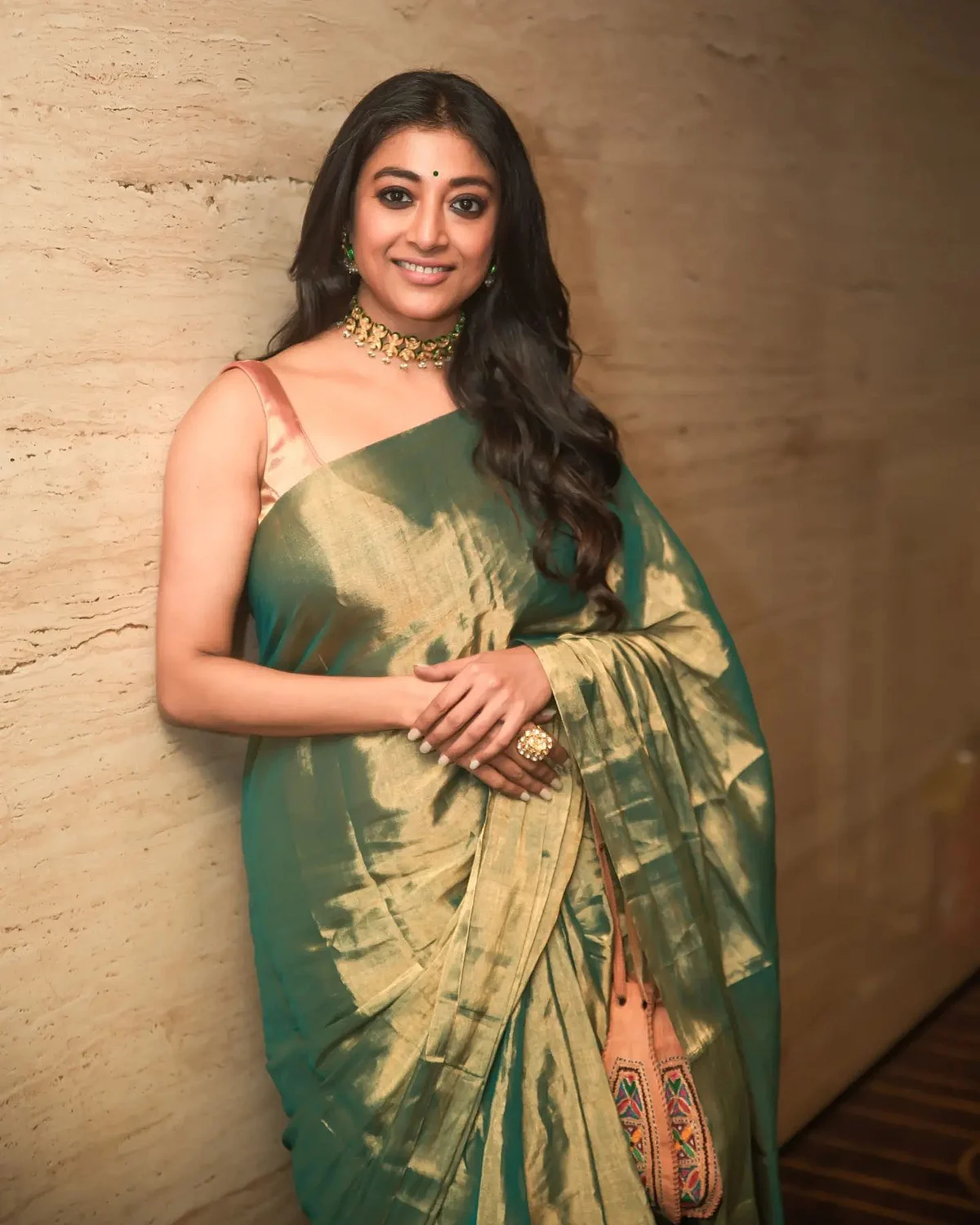 paolidam169573803532004050628184161971399940141