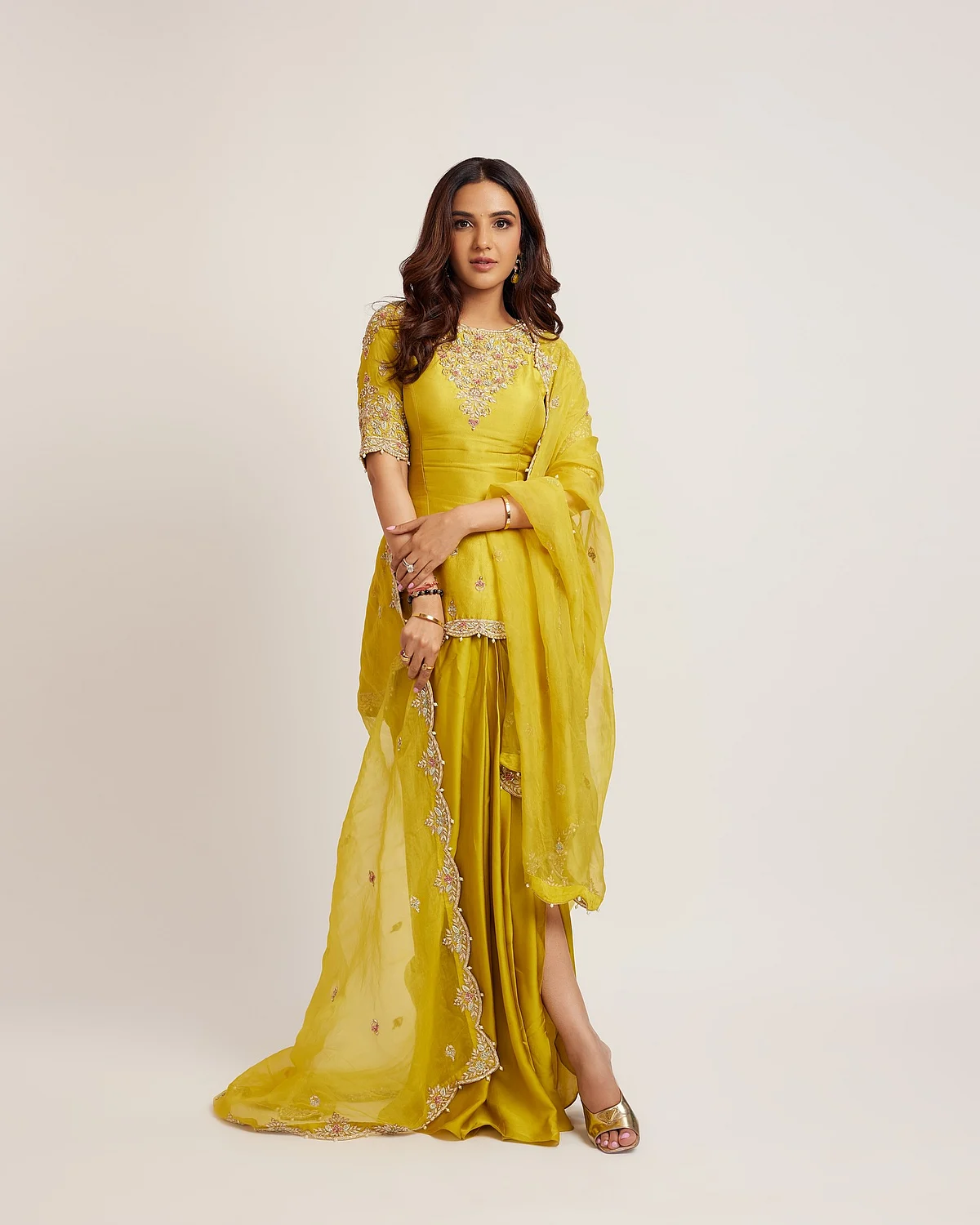 jasminbhasin280617264788613458277802425716662748600120 1