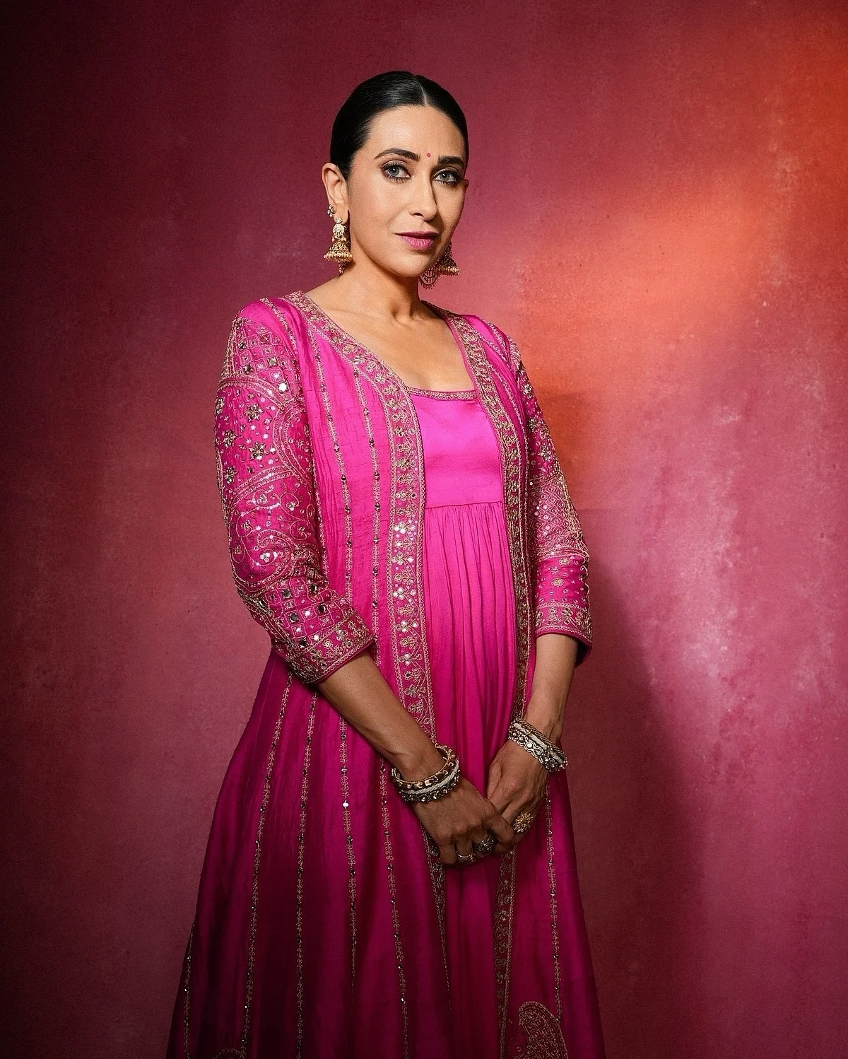 therealkarismakapoor172873788334772278520544980001460581245 1