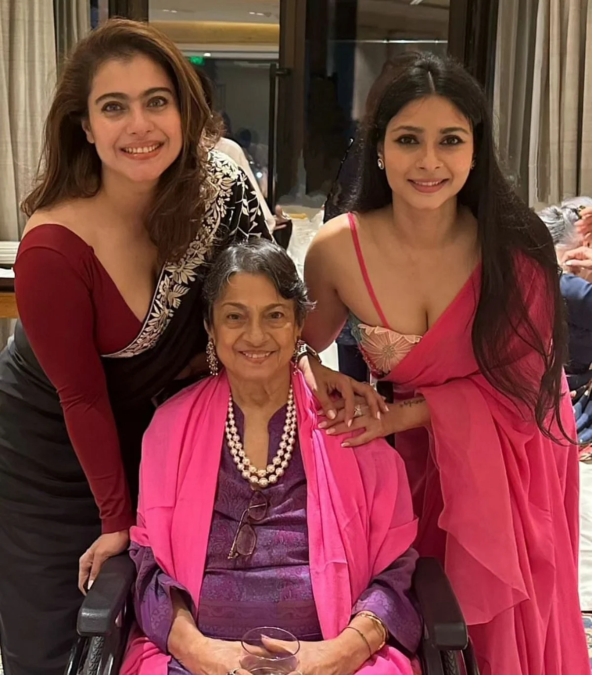 peopleofbollywood172707755334632999904905969691689388629