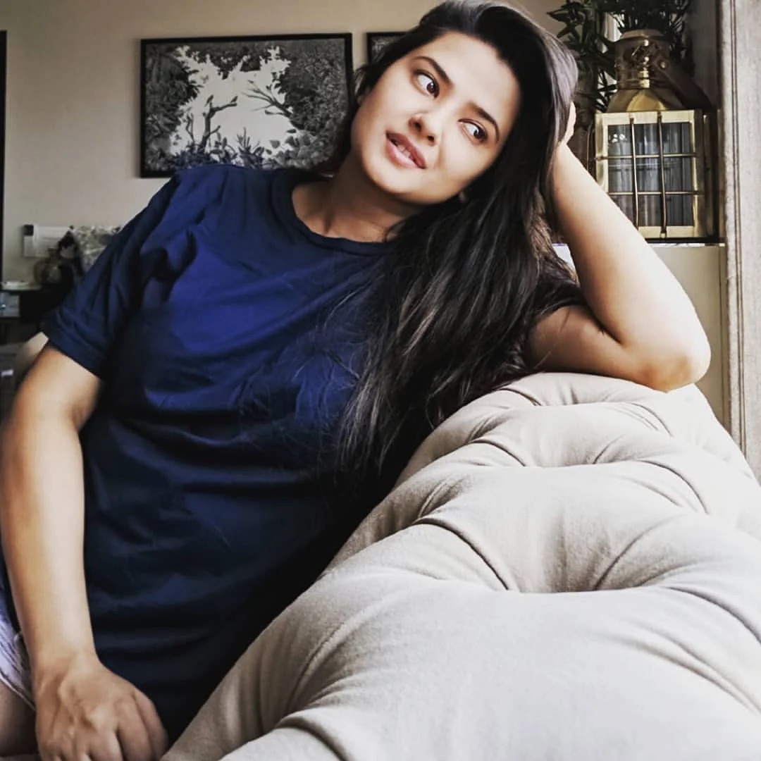 itsmekratika156520659221054279558904064511370605254