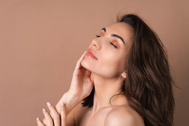 closeup beauty portrait topless woman with perfect skin natural makeup 343596 8255
