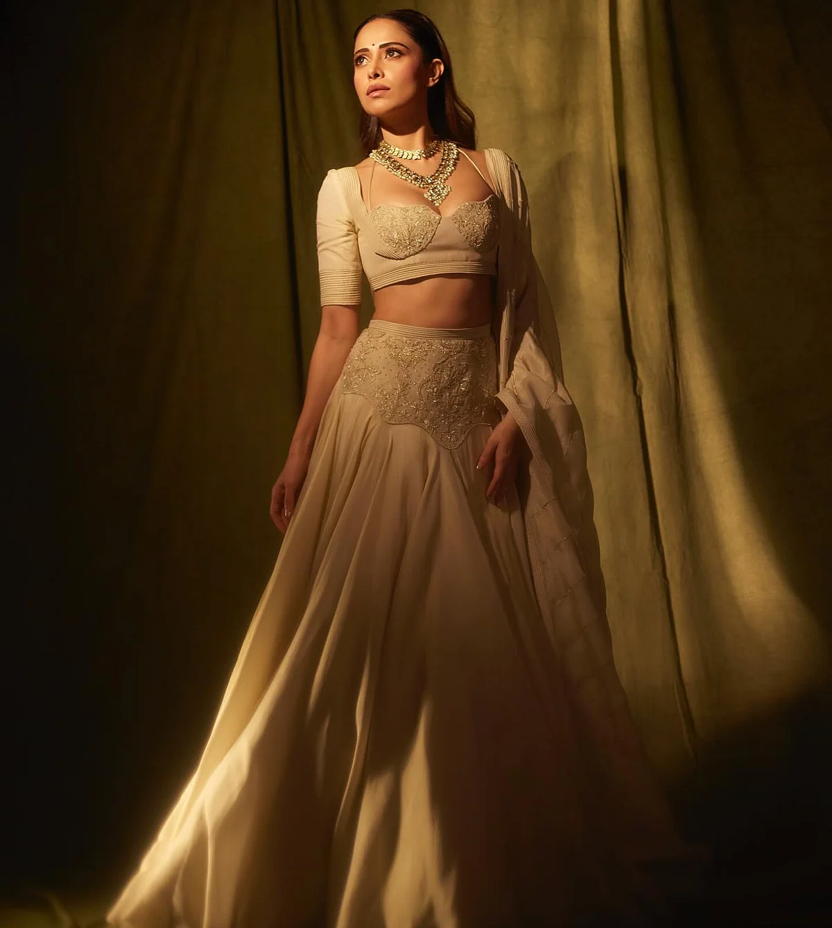 nushrrattbharuccha172987043734867284038926491932166730525