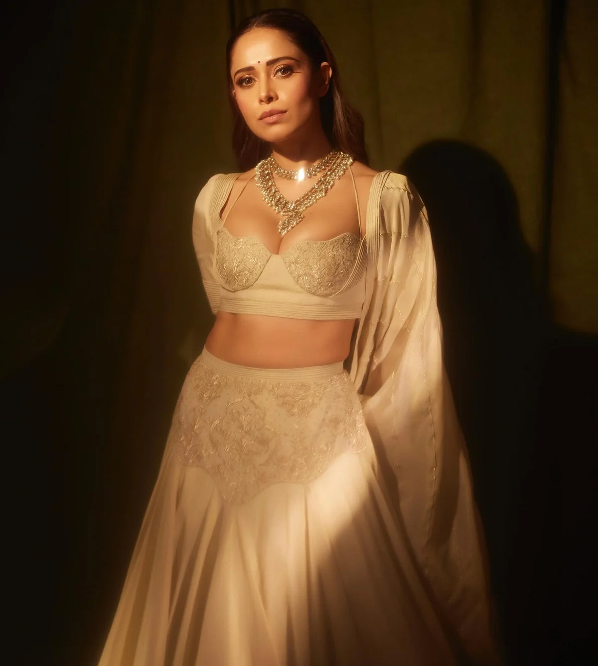 nushrrattbharuccha172987043734867284038760517292166730525