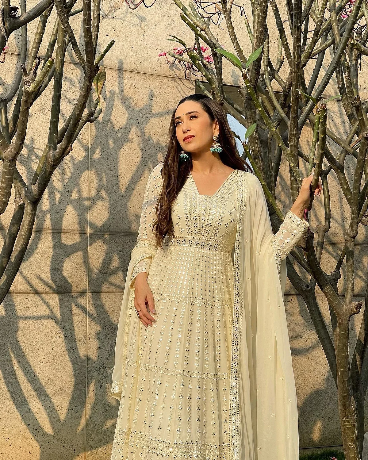 therealkarismakapoor164009011027335964371182448991460581245 1