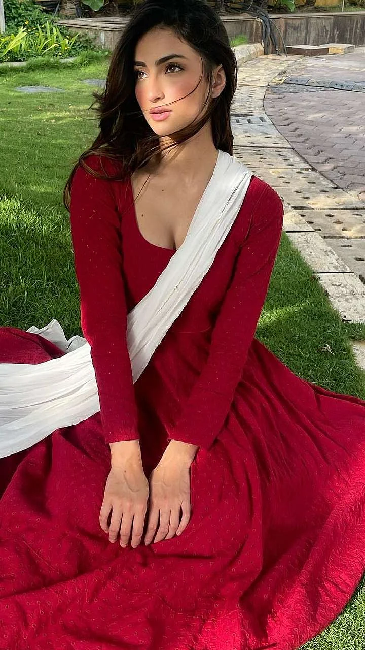 Palaak Tiwari 4