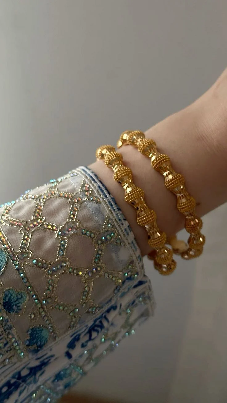 gold bangle