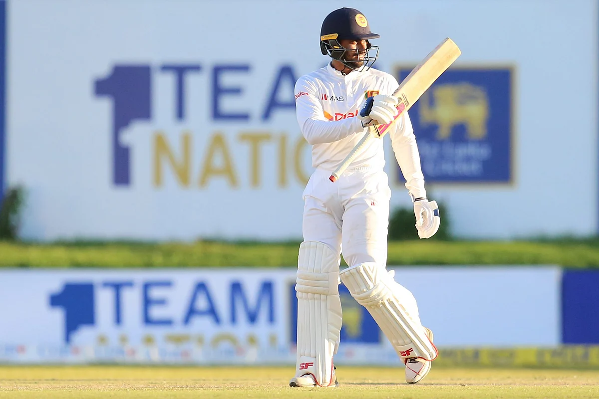 Dhananjaya de Silva Celebrate hundred and fifty runs scaled 1