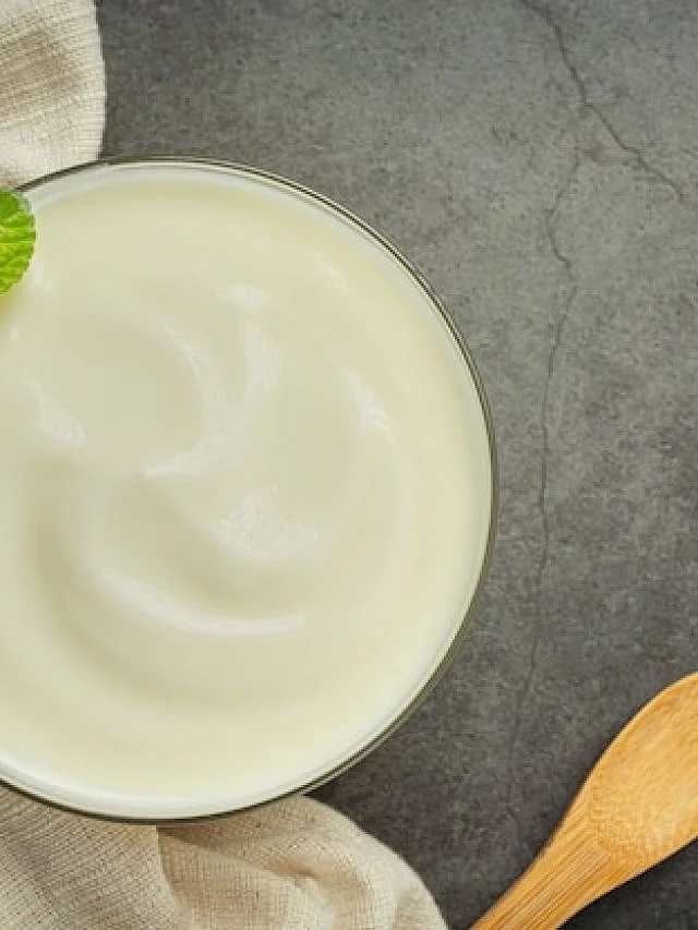 cropped avocado avocado yogurt products made from avocado food nutrition concept 1150 26287 1