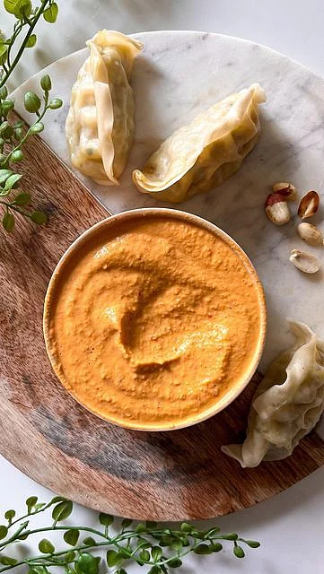 momos