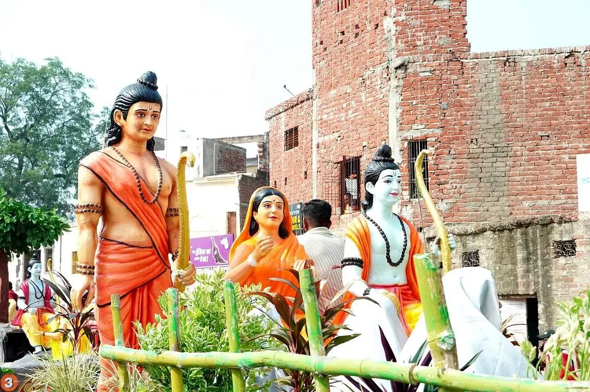 18 beautiful tableaux came out in ayodhya 4 jpg