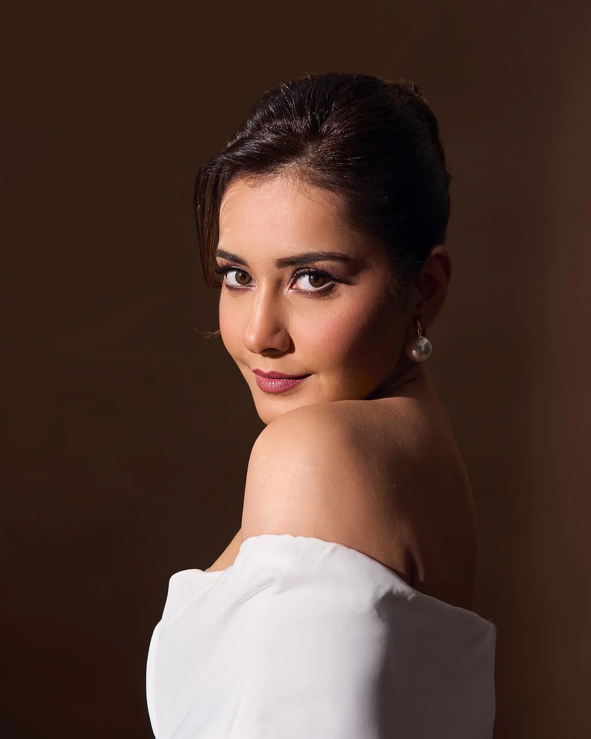 raashiikhanna173028706134902232942119313612945825720