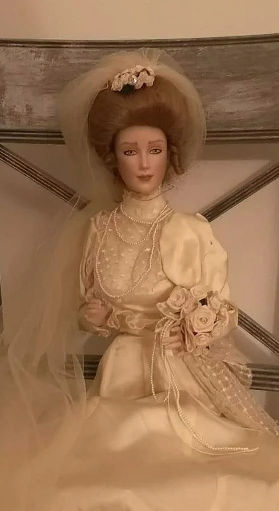 Elizabeth haunted doll1