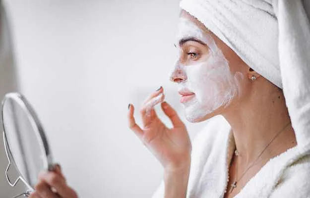 curd on face benefits
