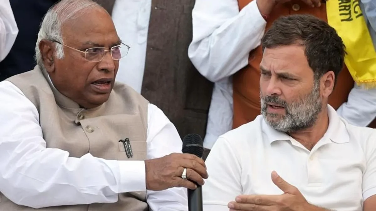 Congress chief Mallikarjun Kharge and party leader17126374236441717174795369