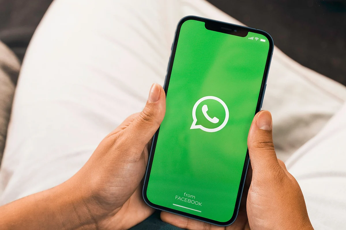 WhatsApp6d