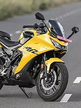 hero karizma 250 right front three quarter1