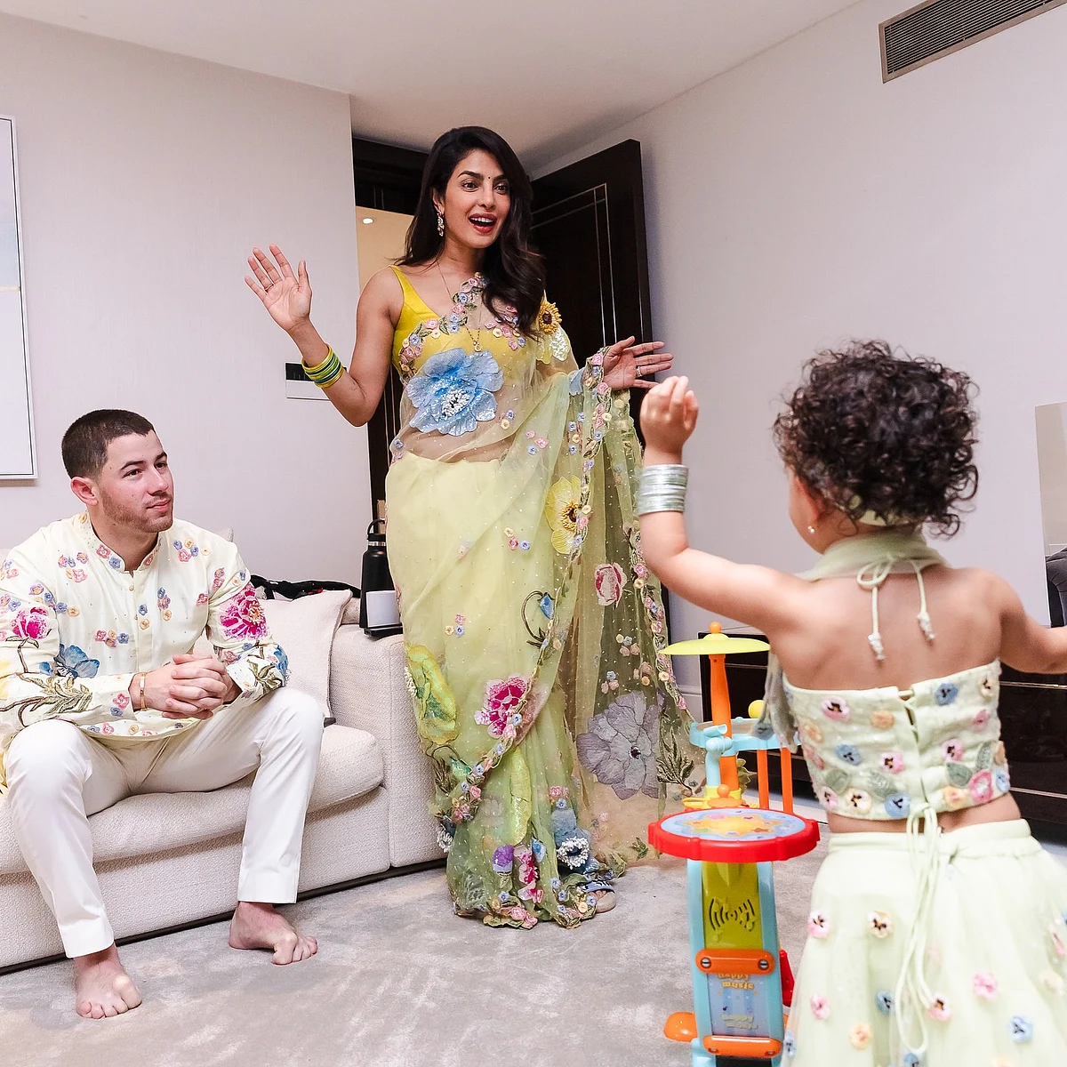 priyankachopra17304844653491879241307881266178537482