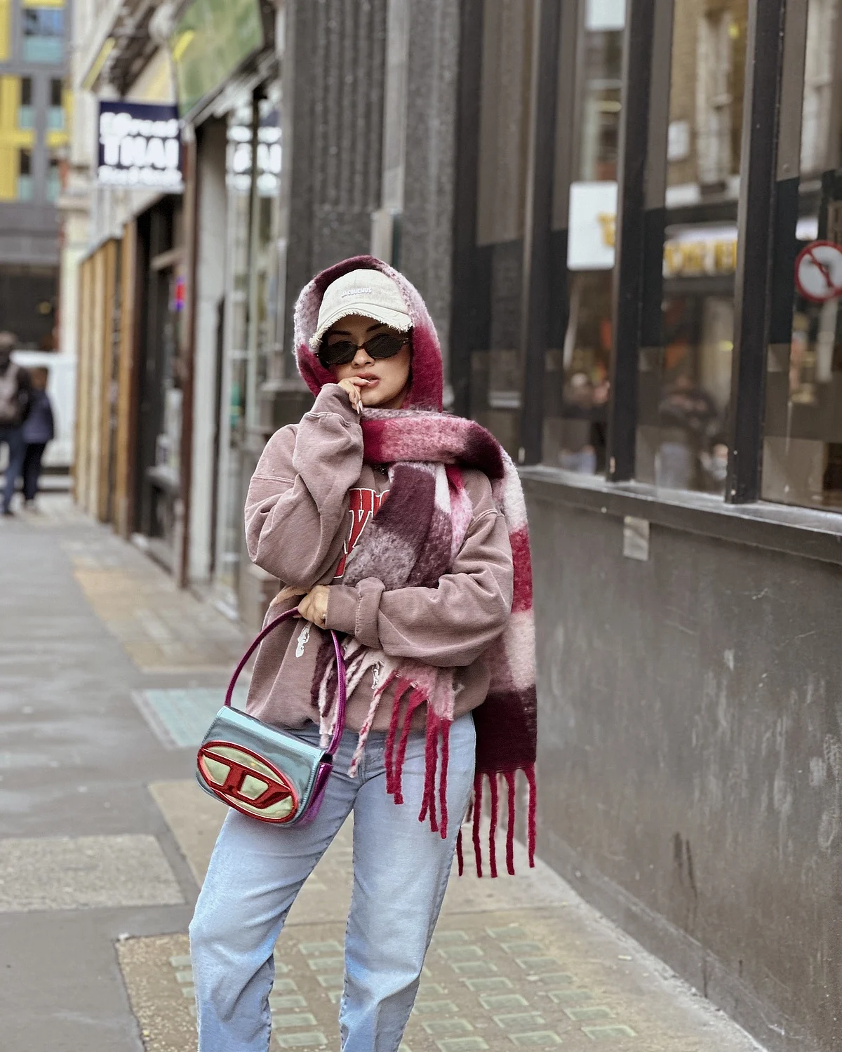 avneetkaur13172994832034873817352336998571797720972