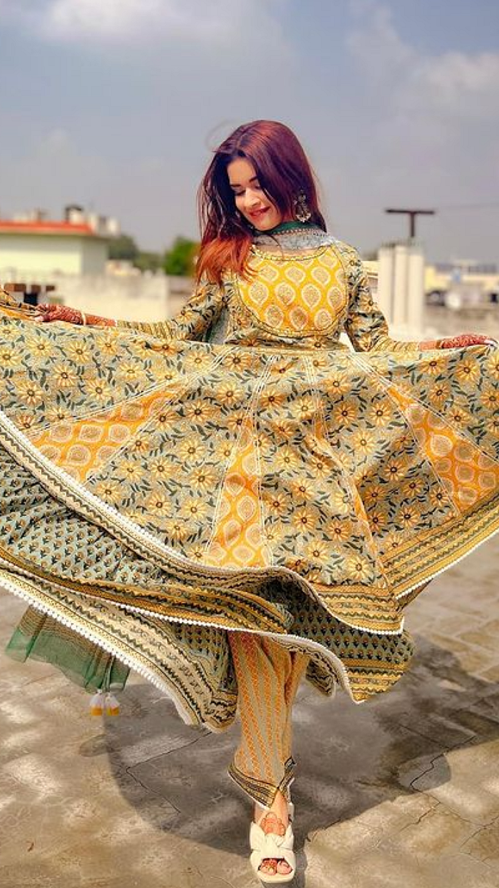 Avneet Kaur 8