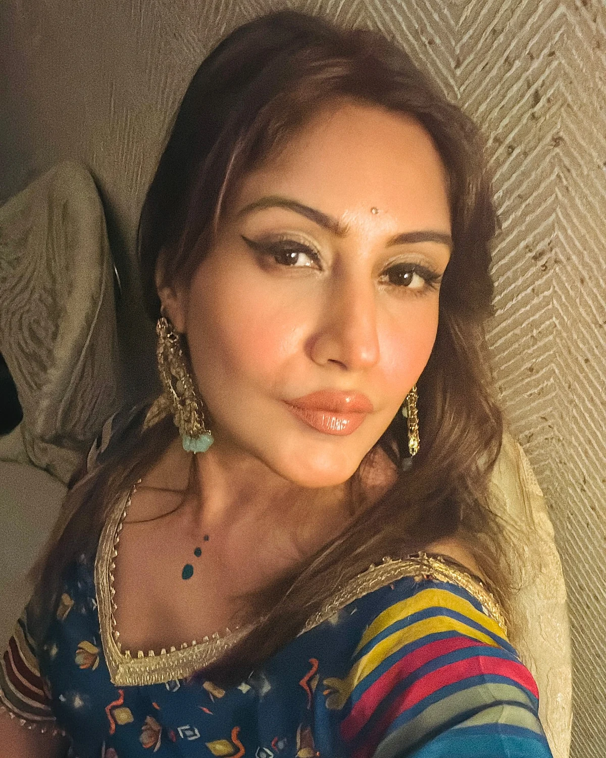 officialsurbhic17302748513490120875043452320199624520