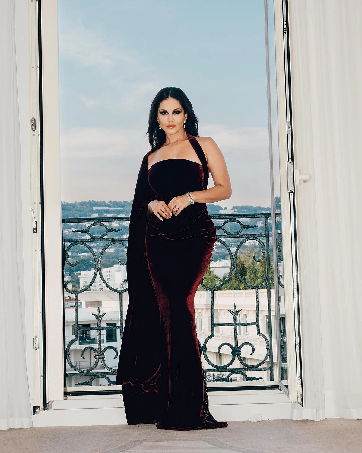 sunnyleone1685377117311349138578972801824931858