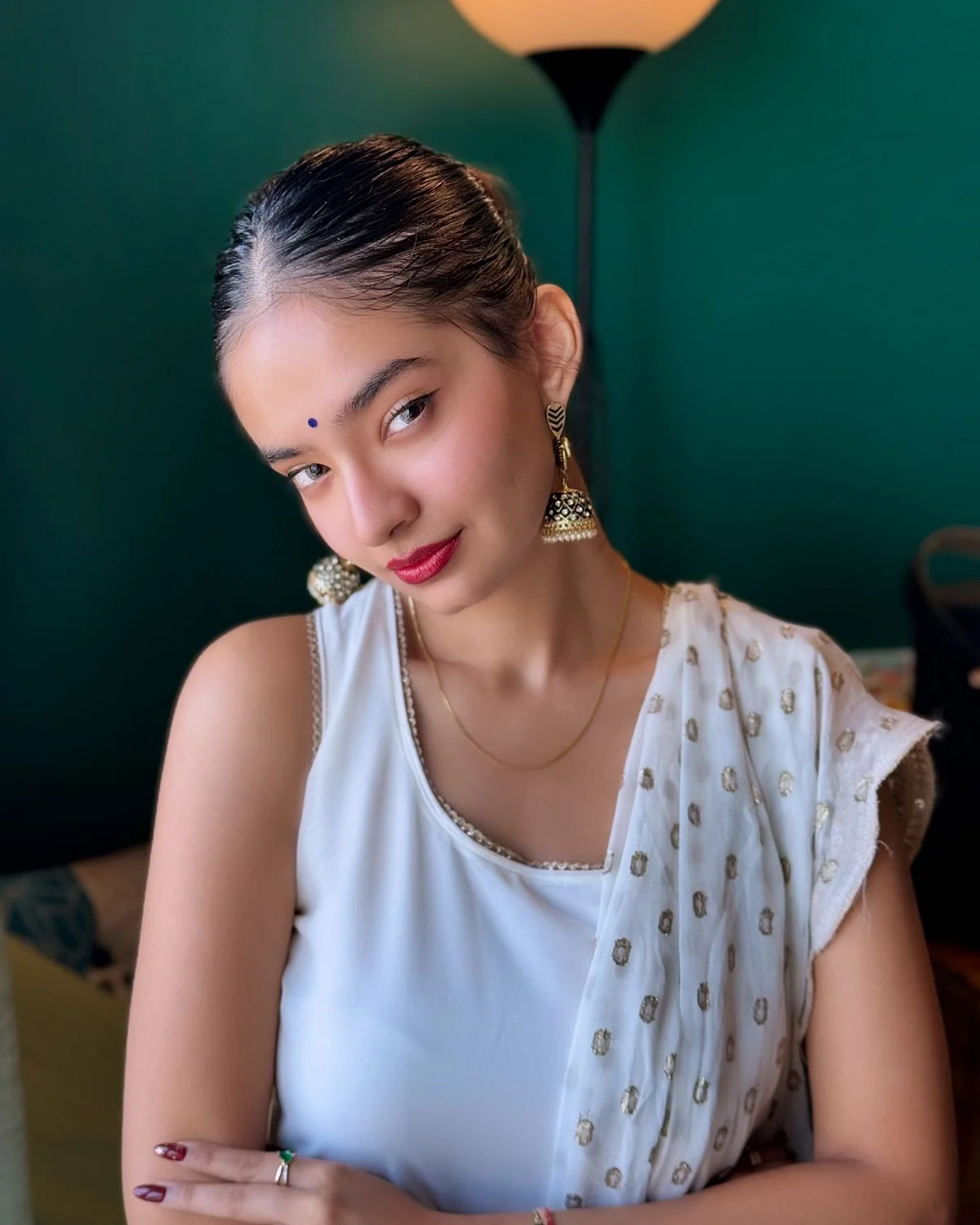 anushkasen0408173113878834973681046544757081640808634