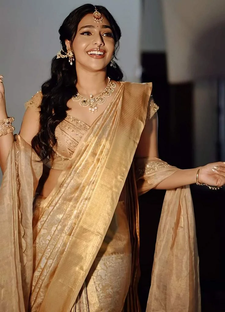 Golden Saree Looks