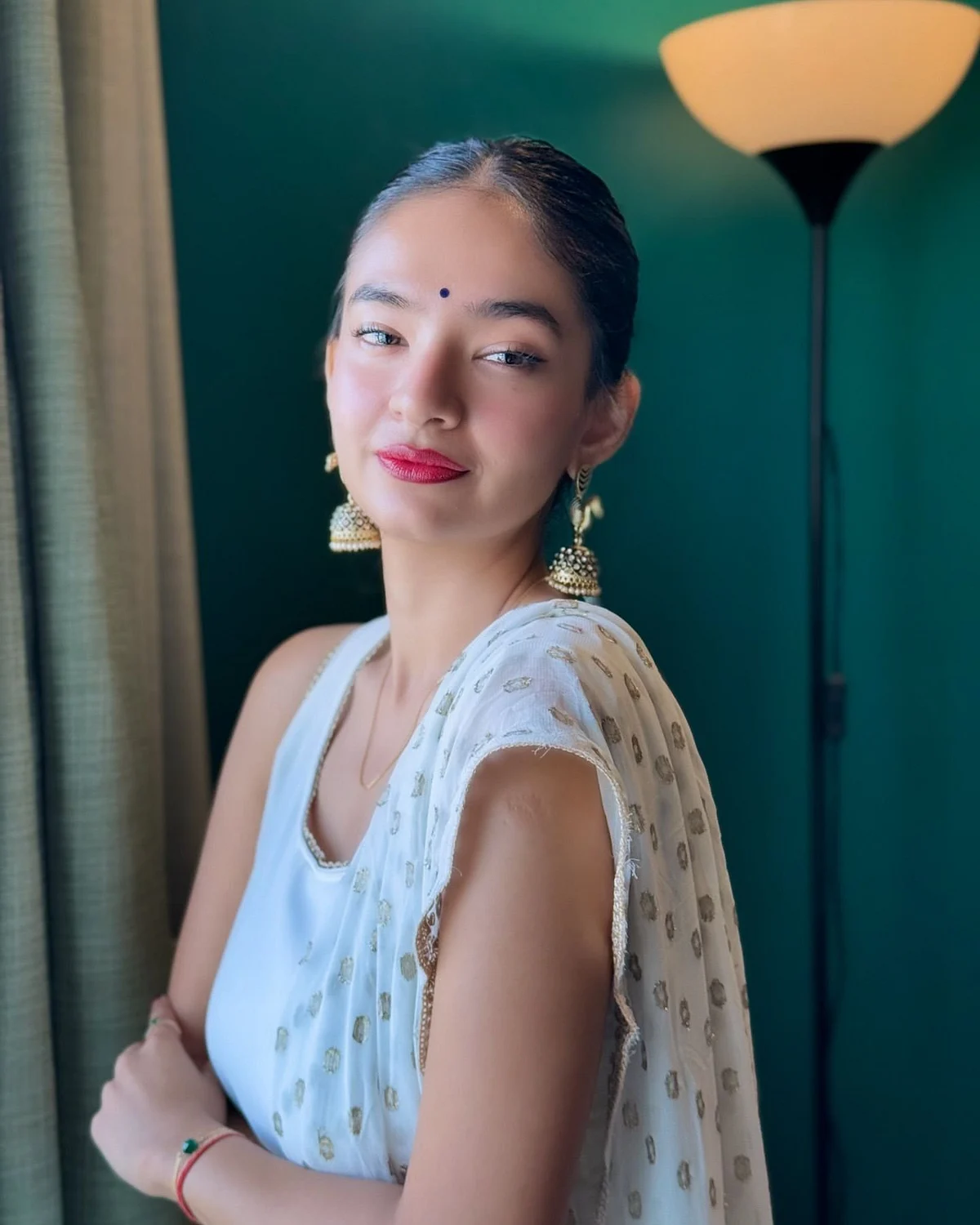 anushkasen0408173113878834973681048139853261640808634
