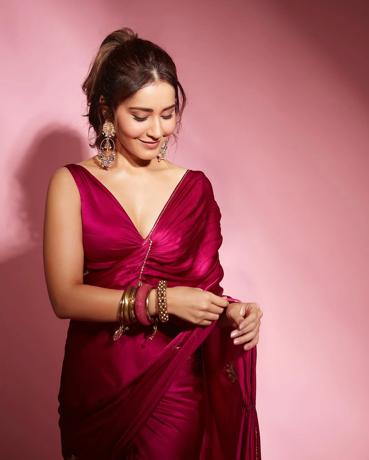 raashiikhanna173079171834944566712060794192945825720