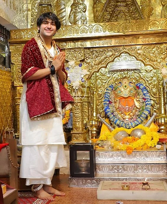 Dhirendra Krishna Shastri3