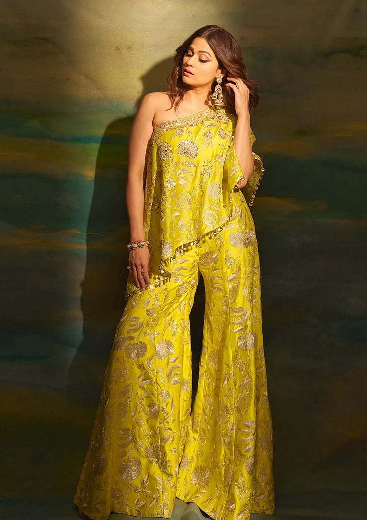 Haldi Outfit Ideas