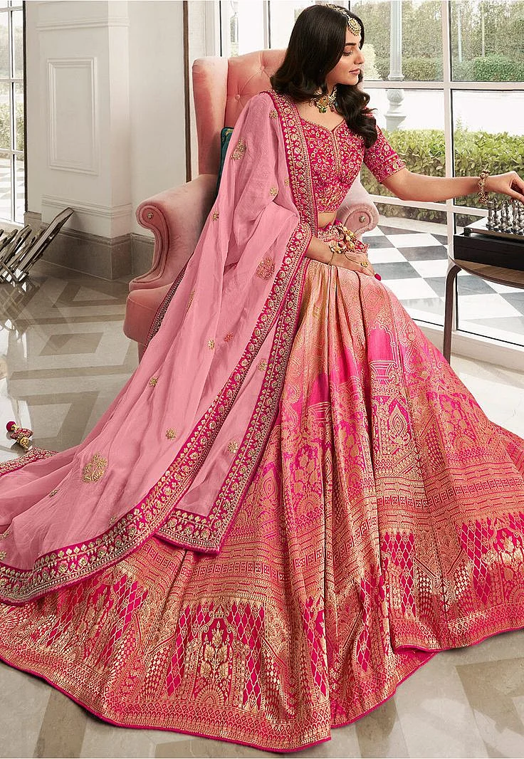 Designer Lehengas