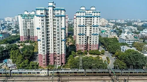 posh societies in delhi01200