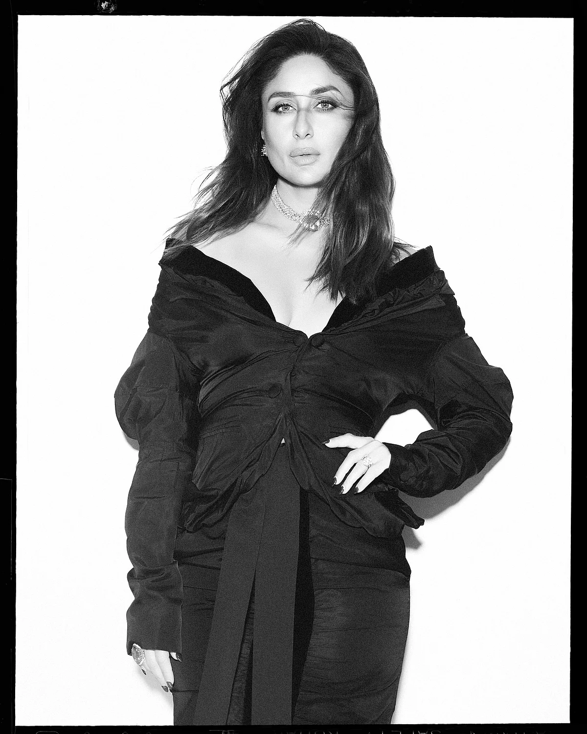 kareenakapoorkhan1731563816350093349345605292817050447521