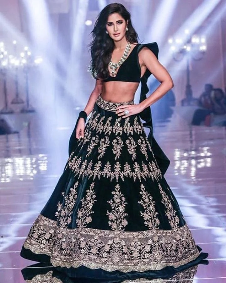 Katrina Kaif 5 Ft 85