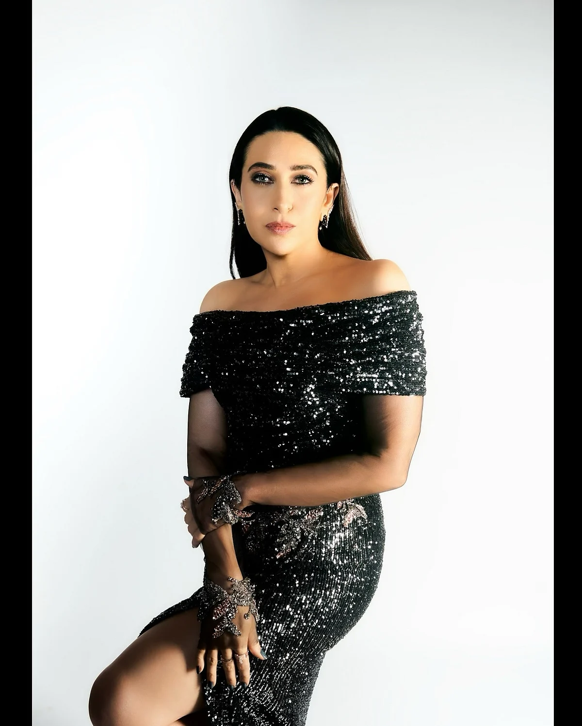 therealkarismakapoor172934621234823308865939047891460581245
