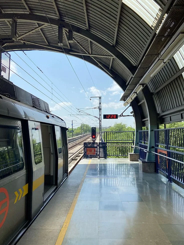 Delhi metro