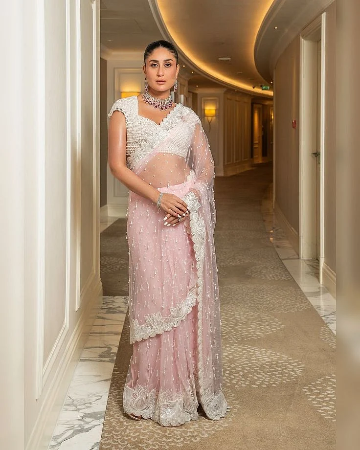Kareena Kapoor Saree Design4
