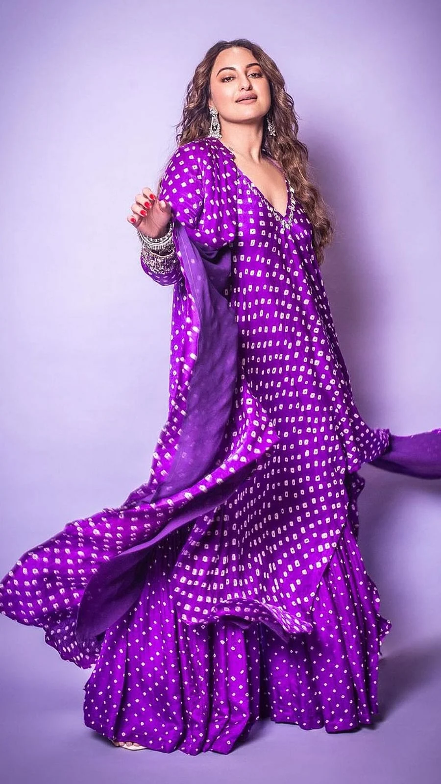 sonakshi sinha purple bandhej suit
