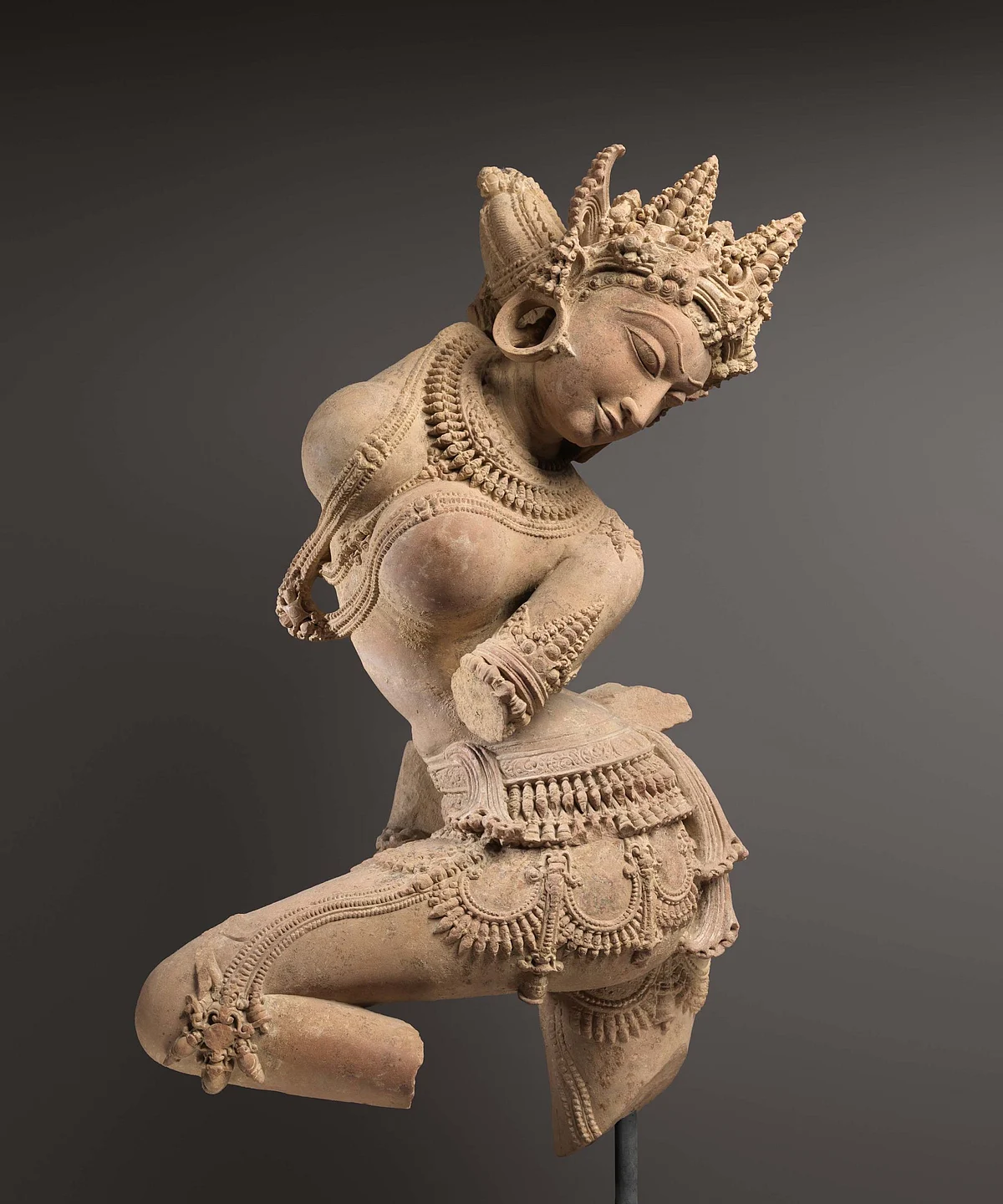 America Returns antiquities to India1